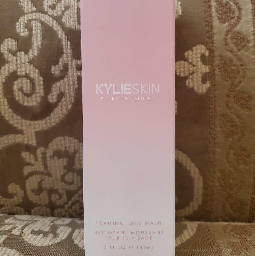NIB KylieSkin Foaming Face Wash